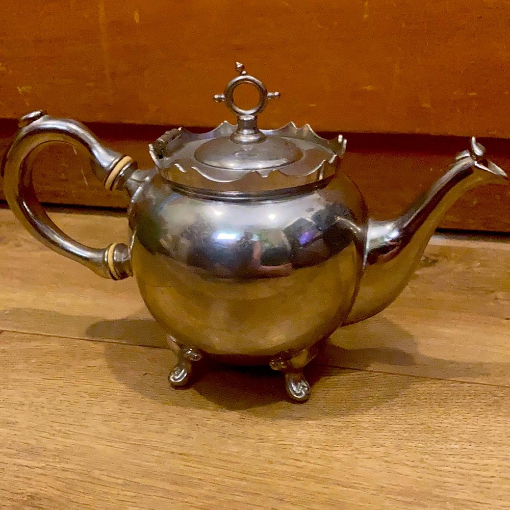 Antique Dainty Tea Pot